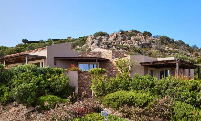 Baia Di Chia Resort Sardinia, Curio Collection By Hilton Bagian luar foto